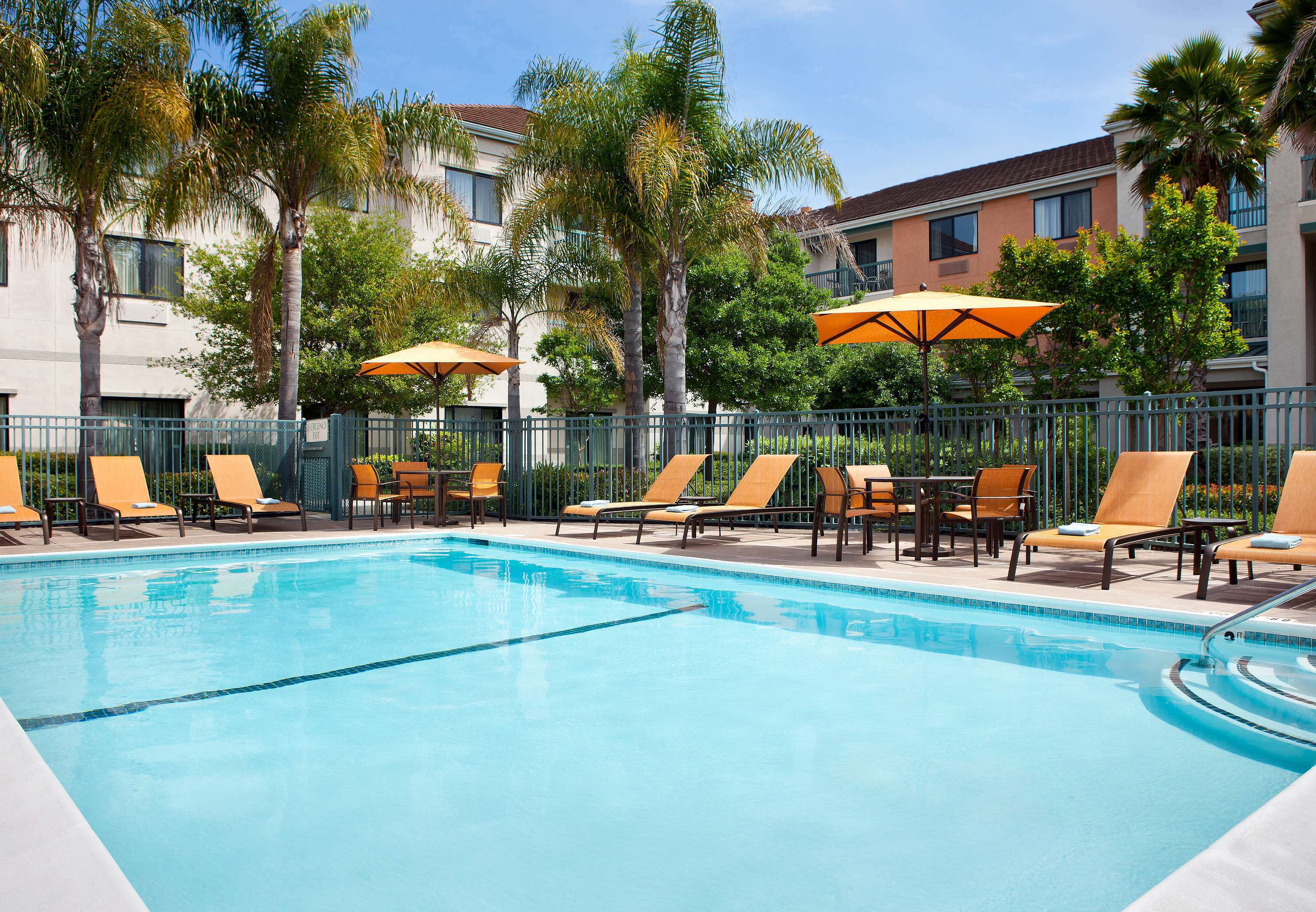 Photo of Courtyard by Marriott at Oakland Airport, Oakland, CA