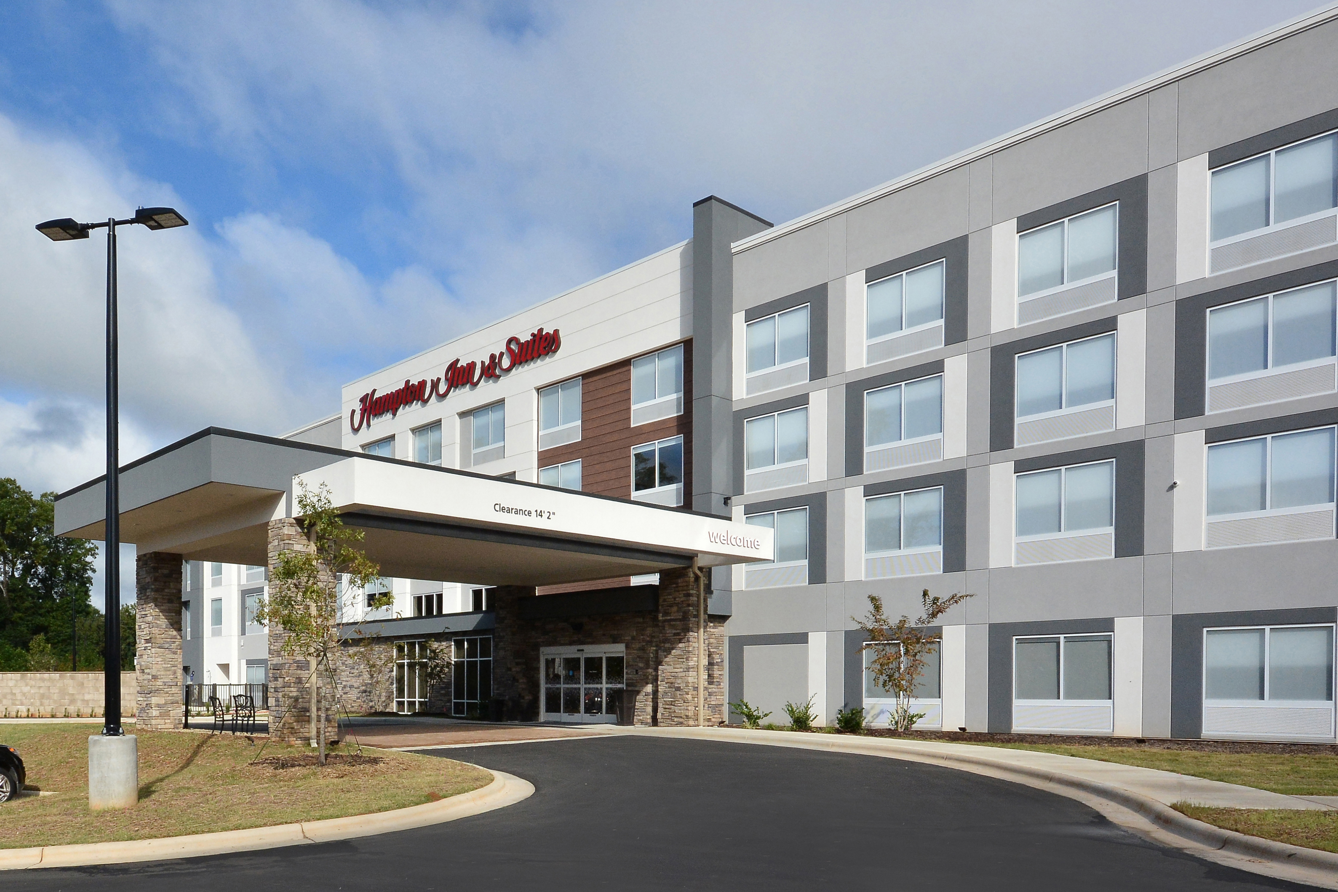 Photo of Hampton Inn & Suites Charlotte North I 485, Charlotte, NC