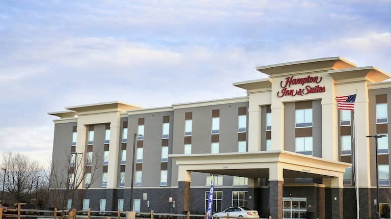 Photo of Hampton Inn & Suites by Hilton  Mount Laurel Moorestown, Mount Laurel, NJ