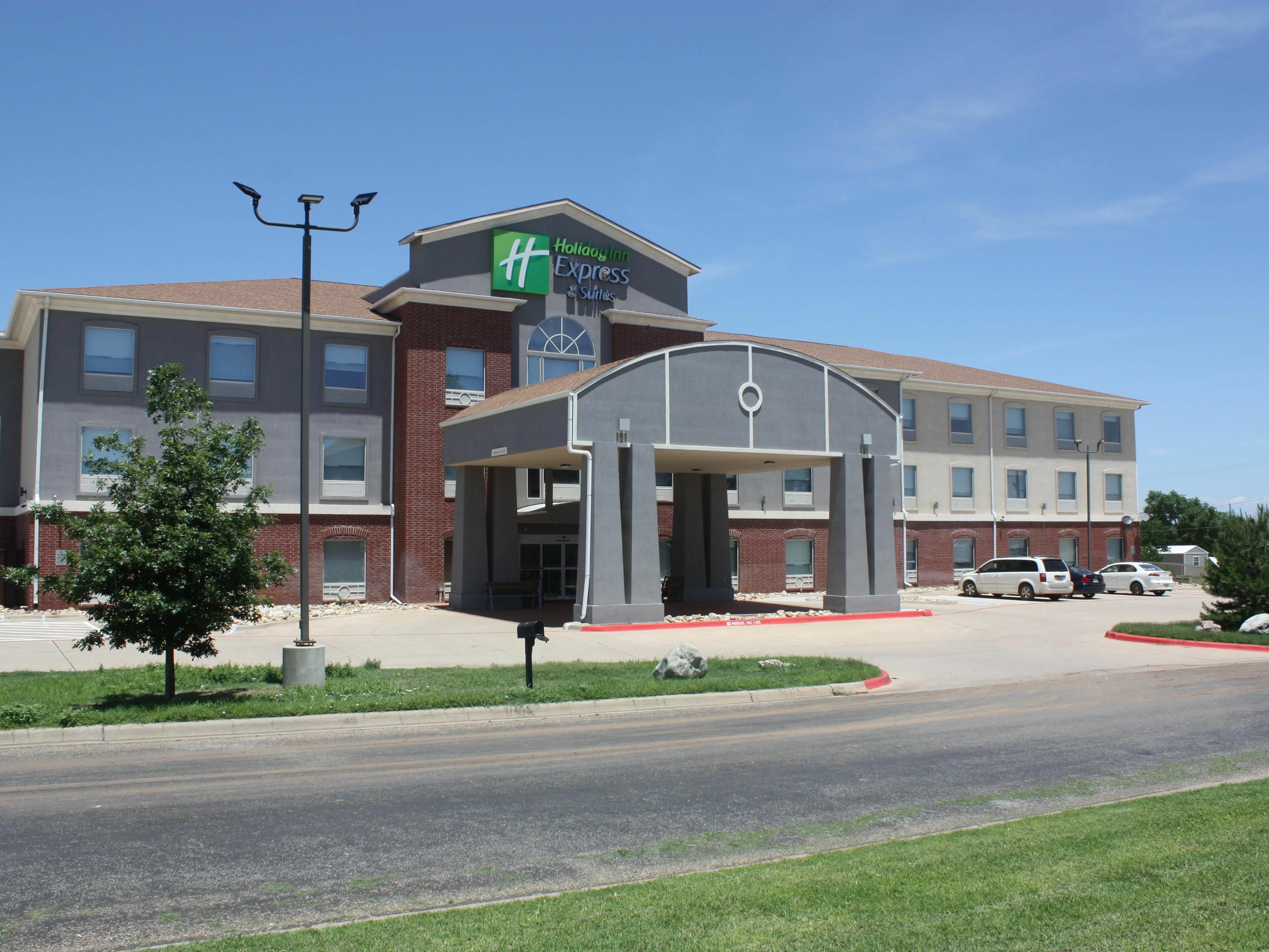 Photo of Holiday Inn Express & Suites Shamrock North, Shamrock, TX