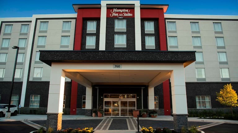 Photo of Hampton Inn & Suites Thunder Bay, Thunder Bay, ON, Canada