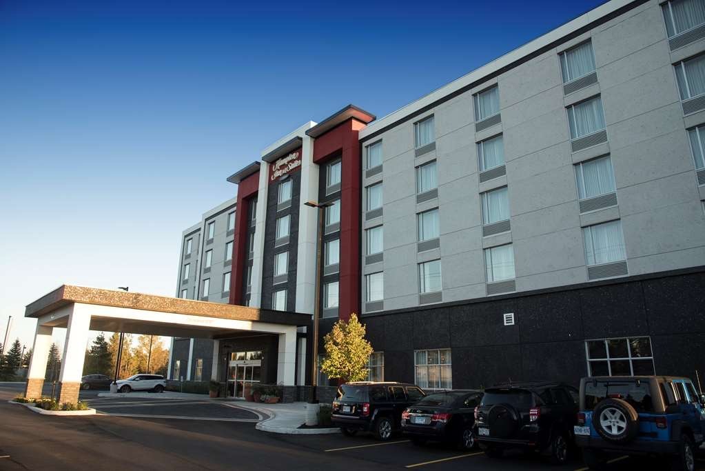 Photo of Hampton Inn & Suites Thunder Bay, Thunder Bay, ON, Canada