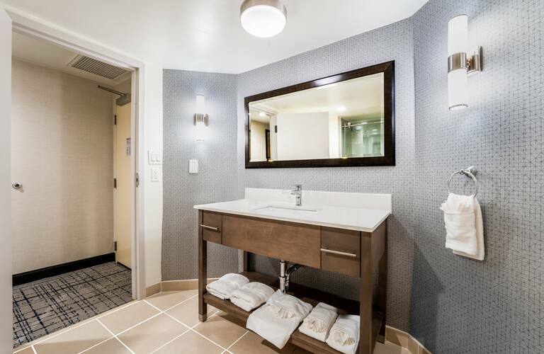 Photo of DoubleTree by Hilton South Charlotte Tyvola, Charlotte, NC