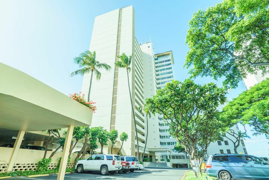 Photo of Colony Surf, Honolulu, HI