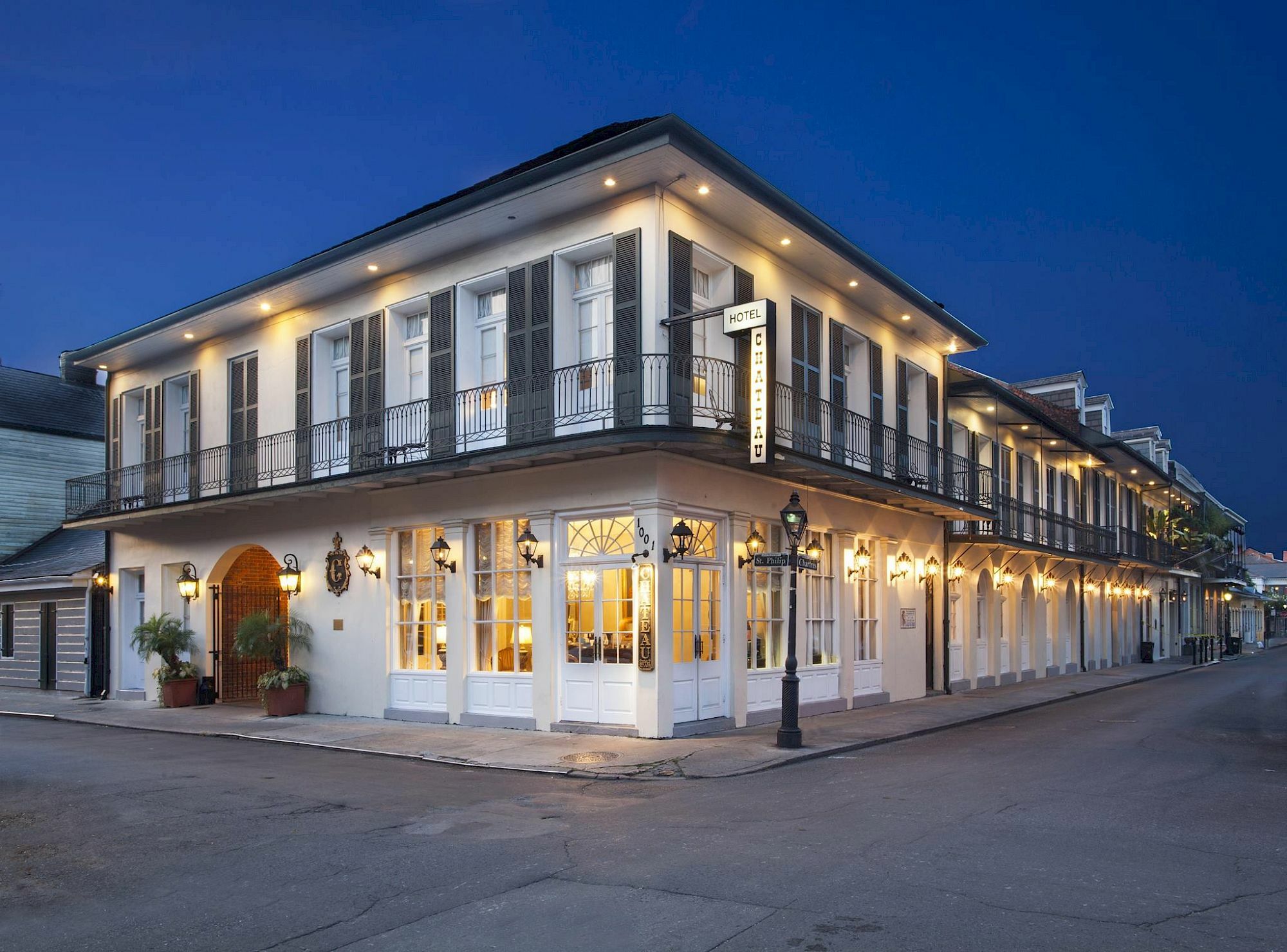 Photo of Chateau Hotel, New Orleans, LA