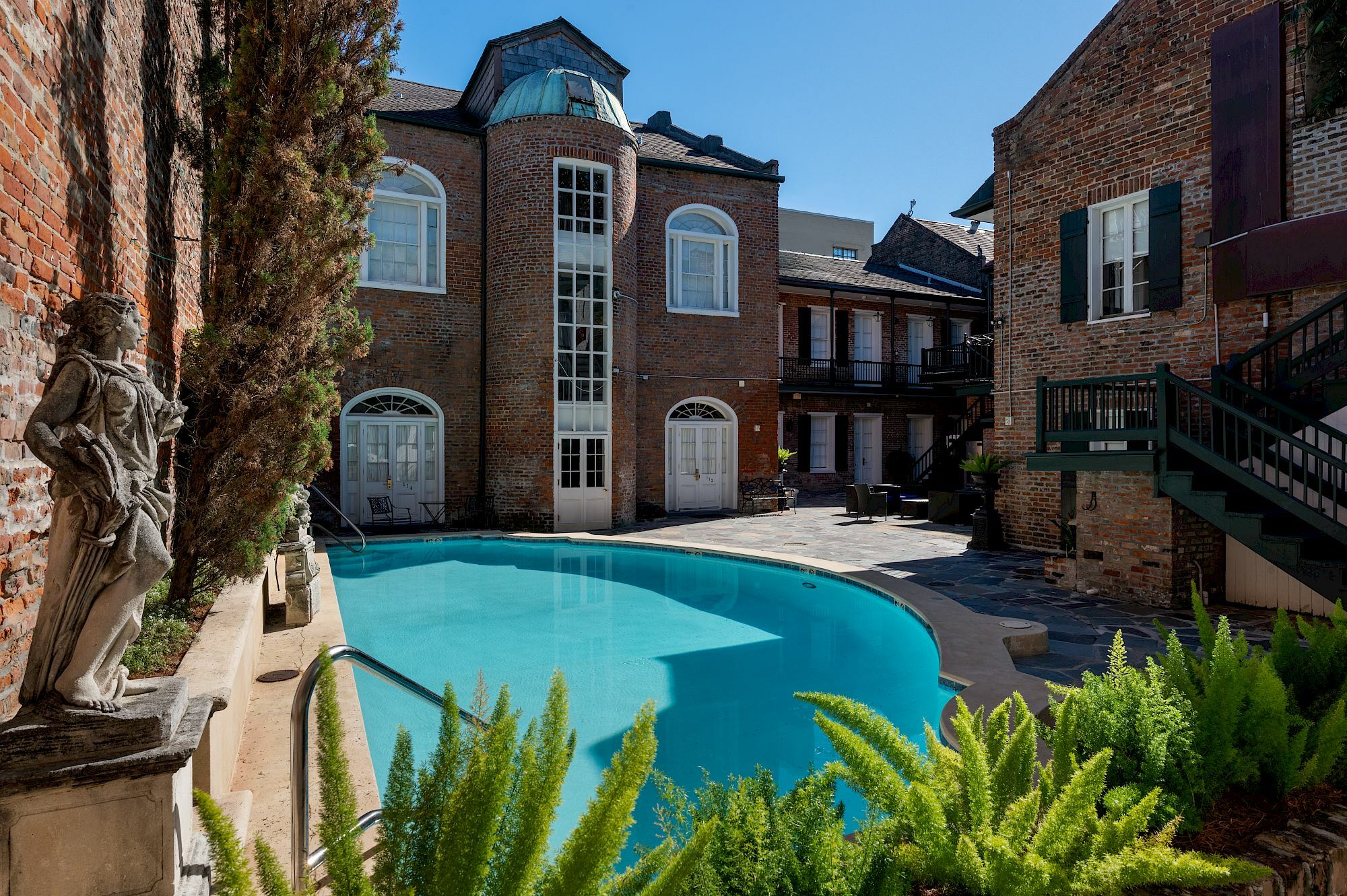 Photo of Chateau Hotel, New Orleans, LA