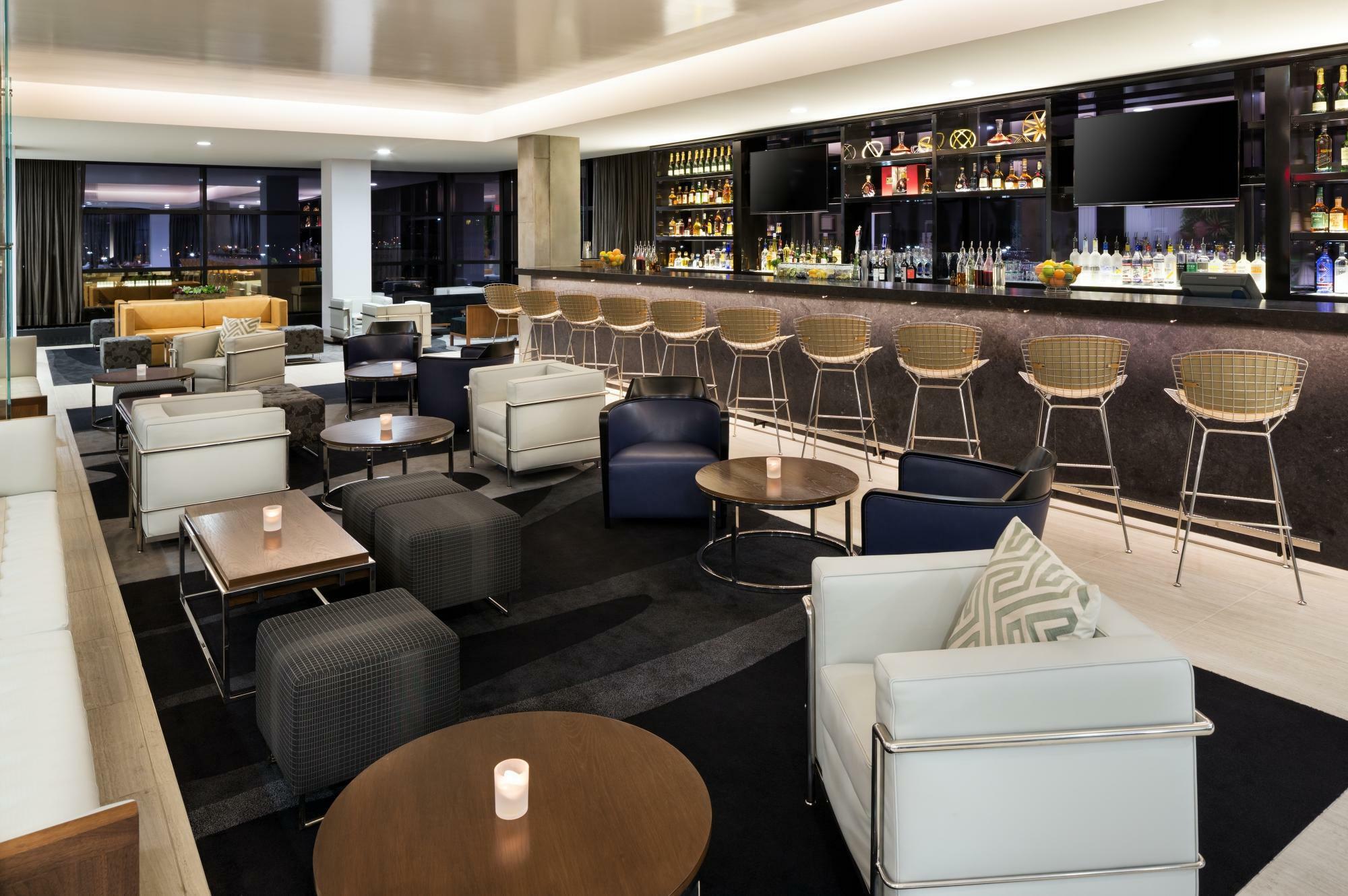 Photo of Le Méridien Chicago - Oakbrook Center, Oak Brook, IL