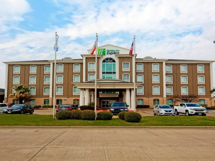 Photo of Holiday Inn Express & Suites Corsicana I-45, Corsicana, TX