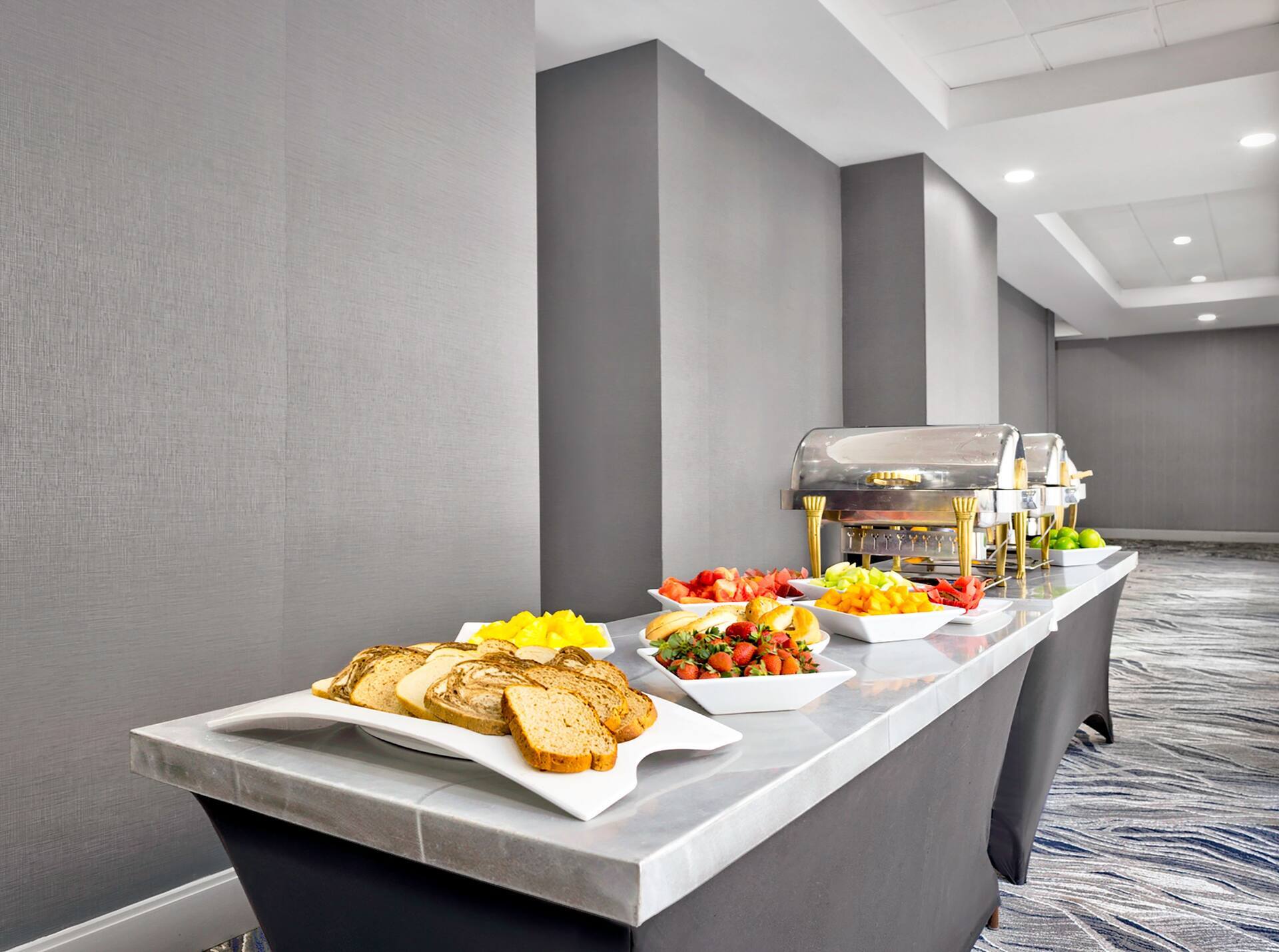 Photo of DoubleTree by Hilton Davenport, Davenport, IA