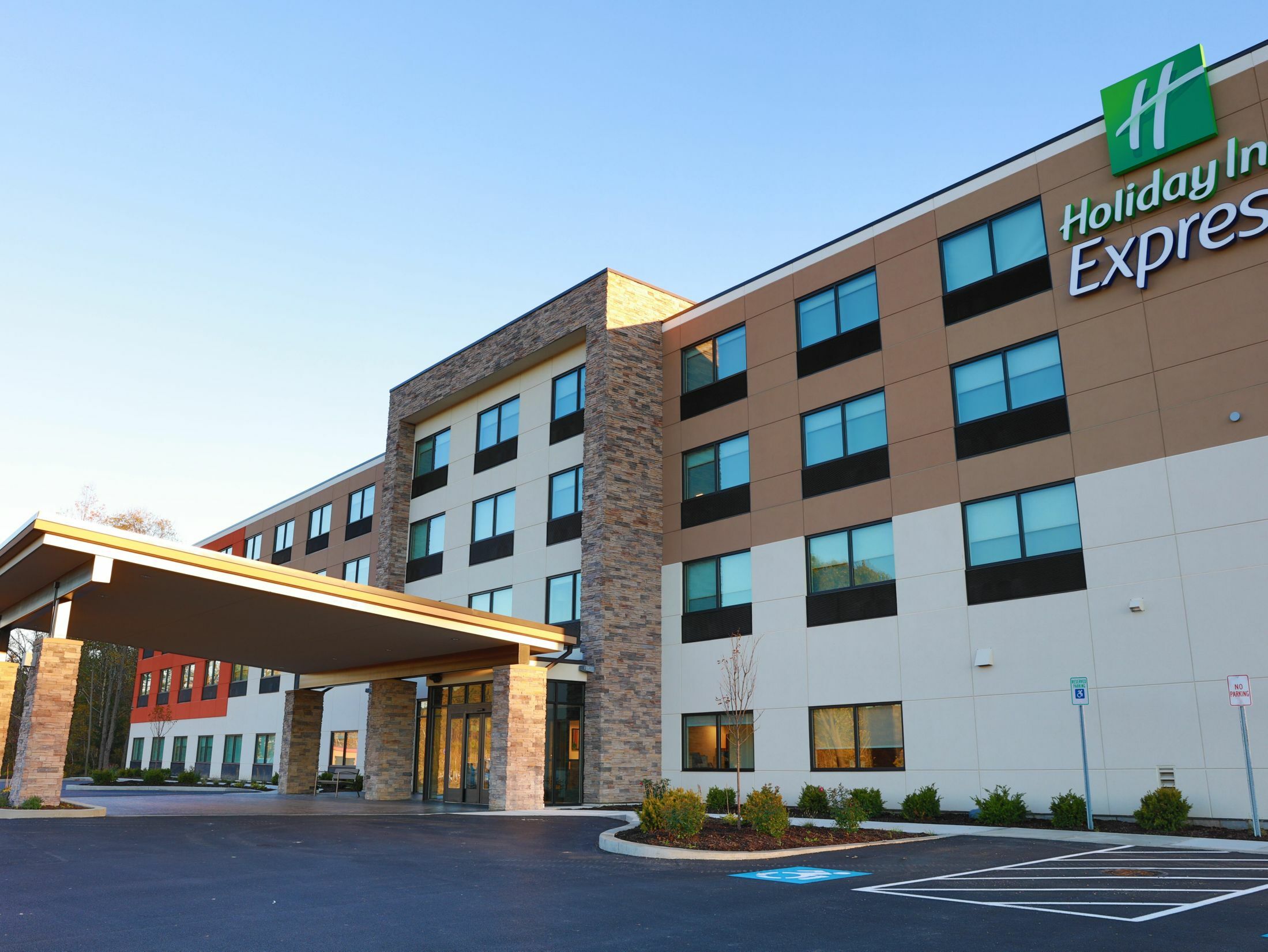 Photo of Holiday Inn Express Oneonta, Oneonta, NY