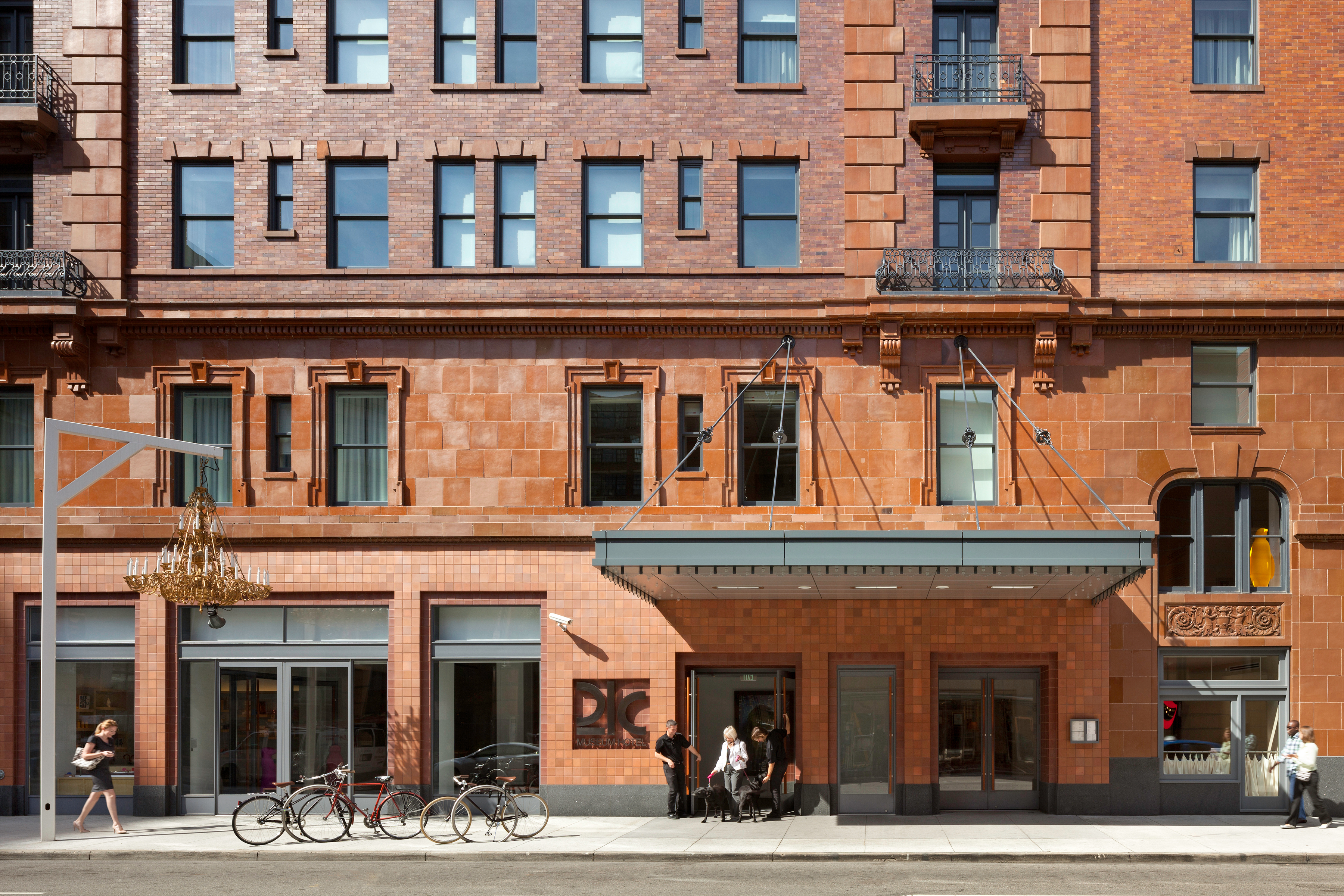 Photo of 21c Museum Hotel Cincinnati, Cincinnati, OH