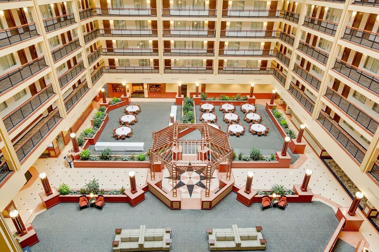 Photo of Embassy Suites by Hilton Cleveland Rockside, Independence, OH