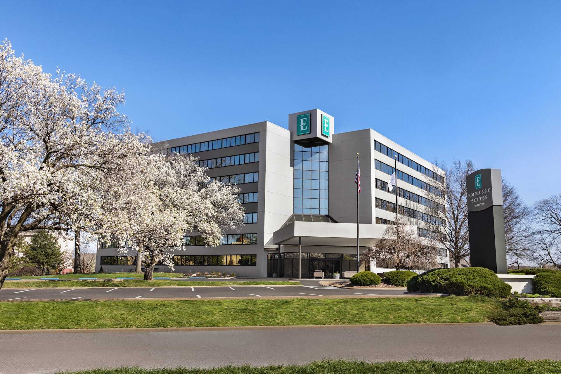 Photo of Embassy Suites by Hilton Kansas City Overland Park, Overland Park, KS