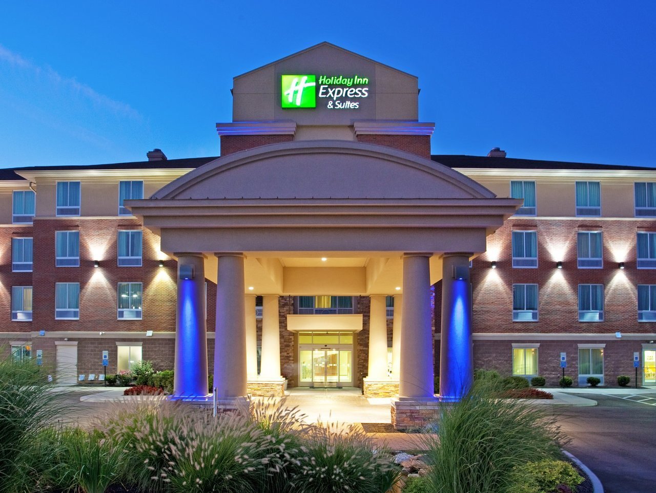 Photo of Holiday Inn Express & Suites Cincinnati - Mason, Mason, OH