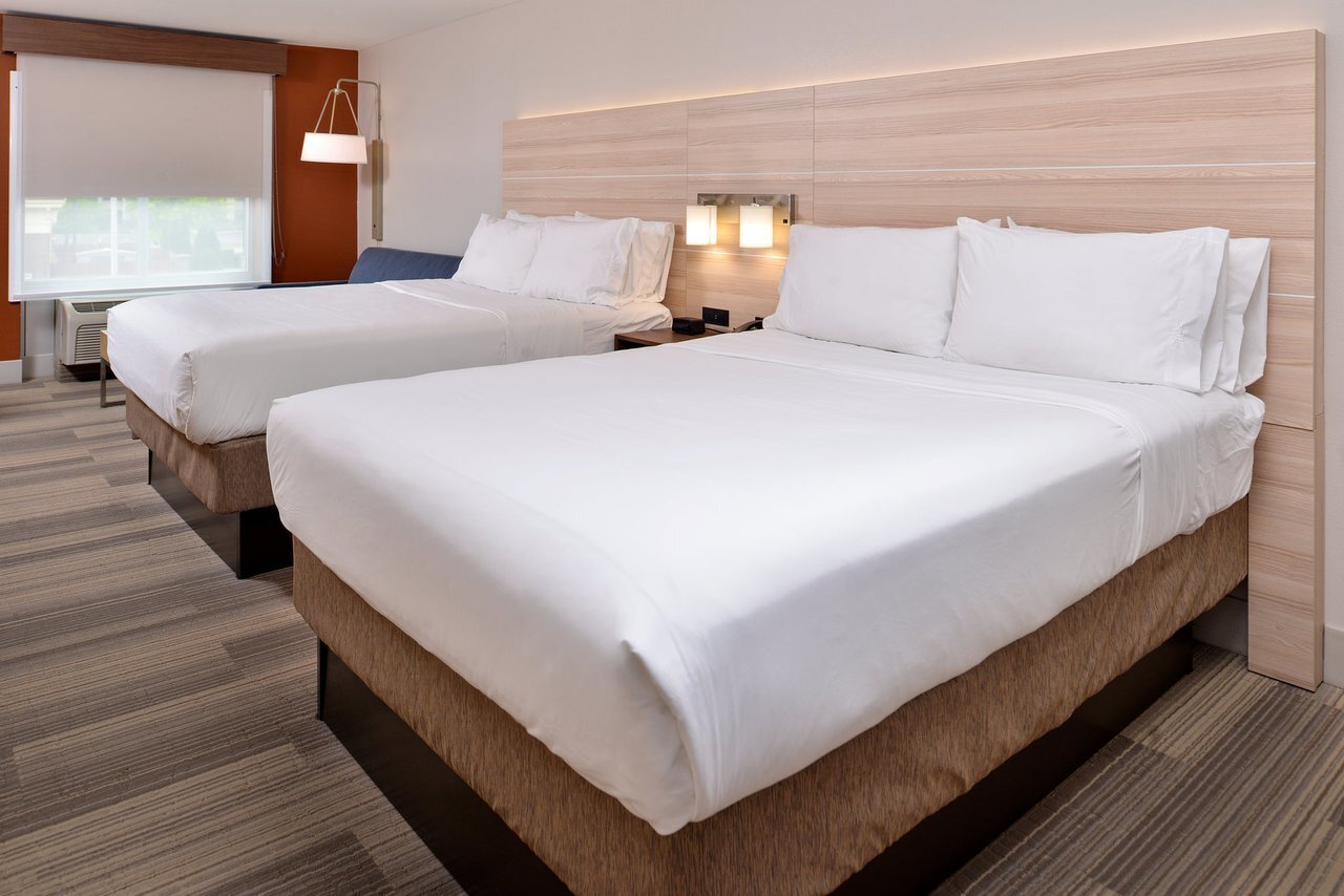 Photo of Holiday Inn Express & Suites Cincinnati - Mason, Mason, OH