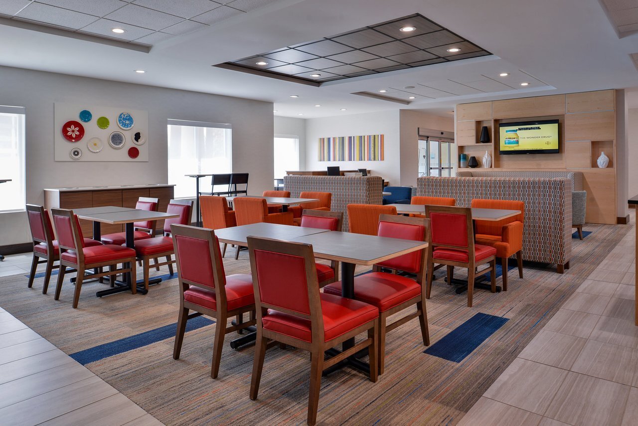 Photo of Holiday Inn Express & Suites Cincinnati - Mason, Mason, OH