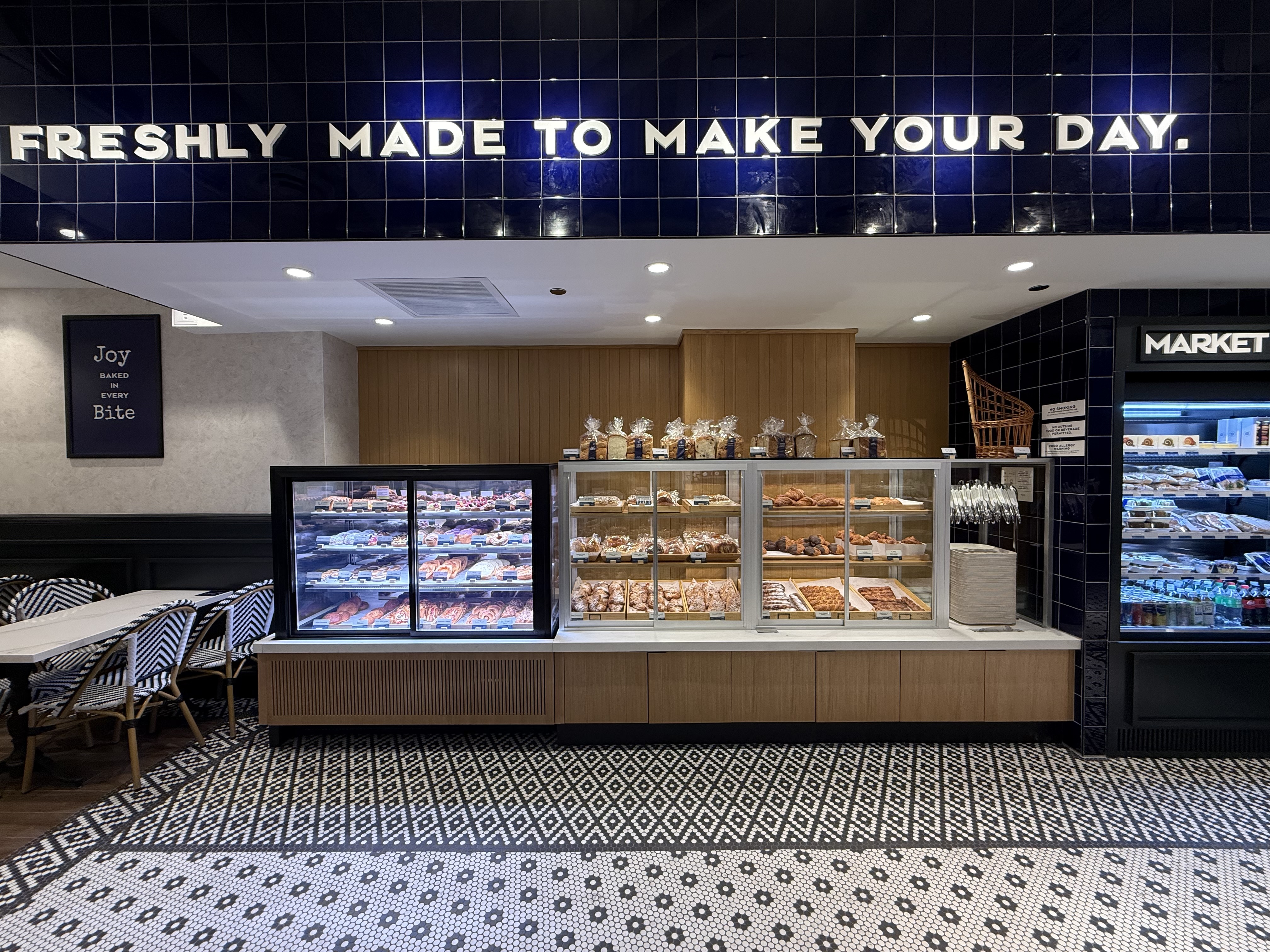 Photo of Paris Baguette Gold Coast, Chicago, IL