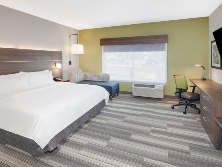 Photo of Holiday Inn Express & Suites Hudson, Hudson, WI
