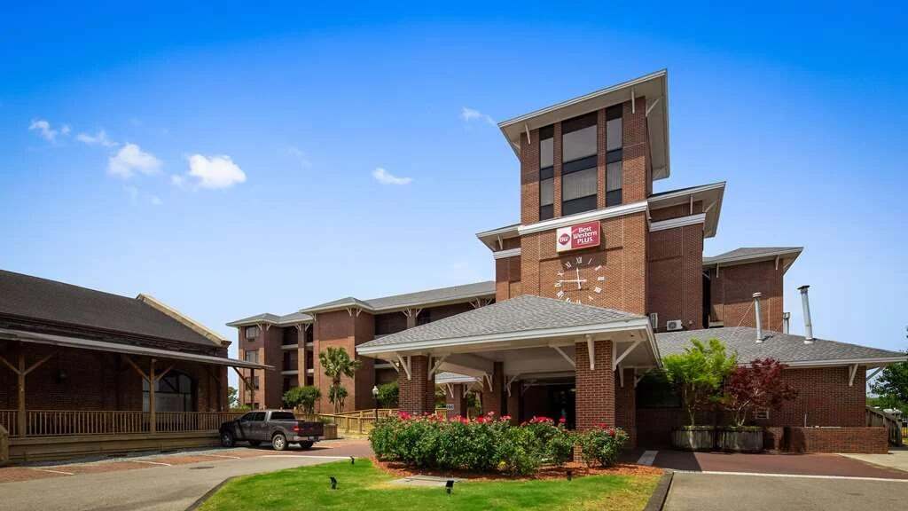 Photo of Best Western Plus Coastline Inn, Wilmington, NC